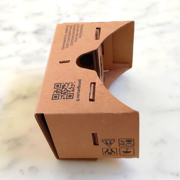 Collectible 2016 Google Experimental Sample Standalone Virtual Reality Headset. - Picture 3 of 5